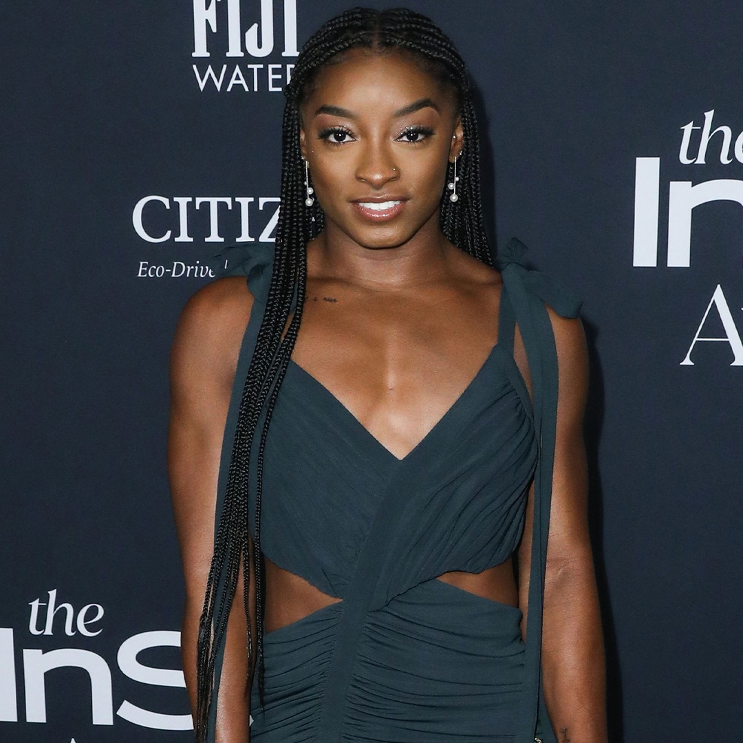 Photo of See Simone Biles’ Golden Response to Claim She Hasn’t Won Any Olympic Medals – E! Online